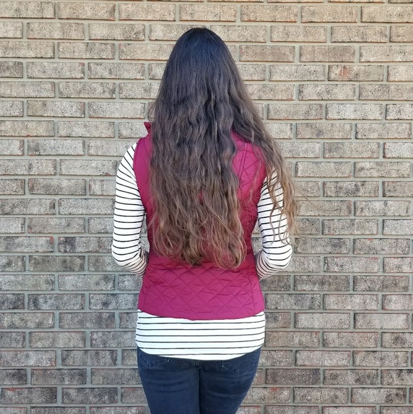 ▫️LAST▫️The Perfect Layer Quilted Hooded Vest - Picture 4 of 8